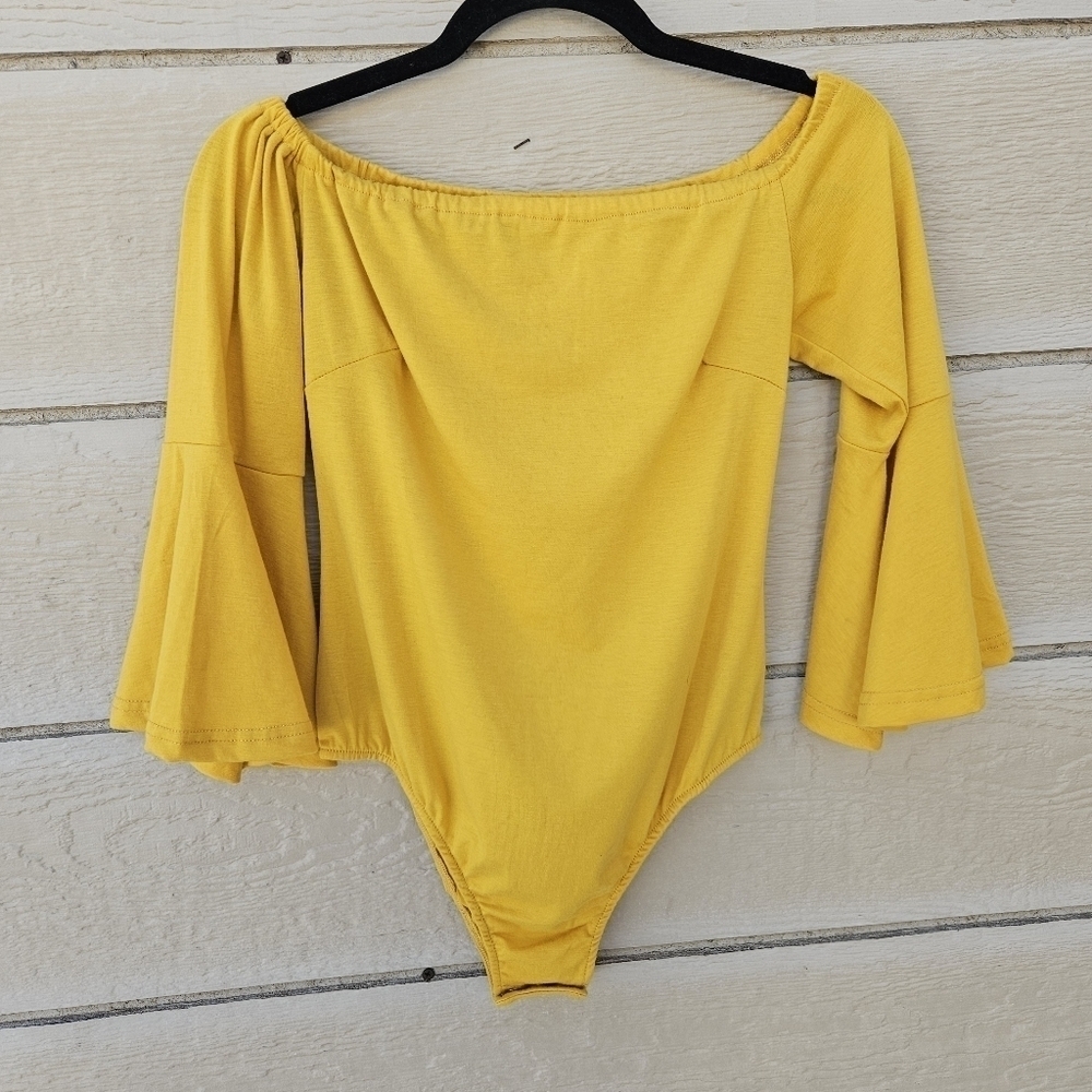 Lucky & Blessed mustard yellow bell sleeve bodysuit small
